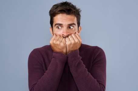 Psihologia fricii: de ce ne este frica si cum putem depasi fobiile
