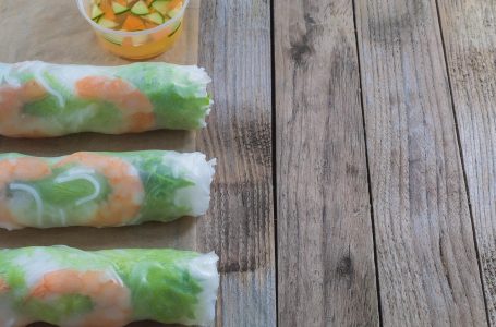 Cotlet de porc la cuptor, cu sos de rosii